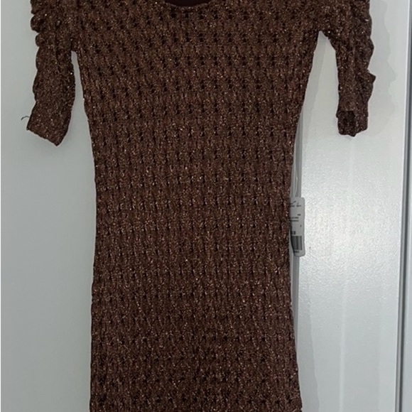 Forever 21 crochet ruched Sleeve Dress Size S/P - Picture 1 of 3